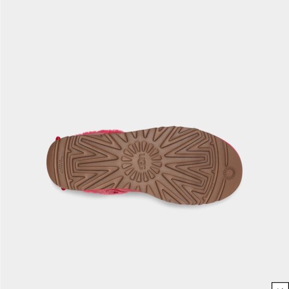 Bailey bow UGGs NWT - Picture 6 of 9